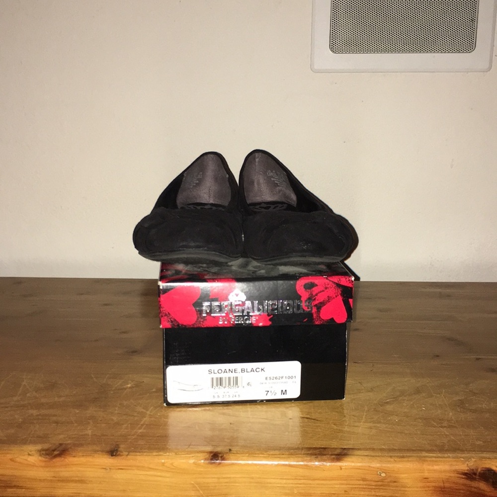 Cute velvety black flats